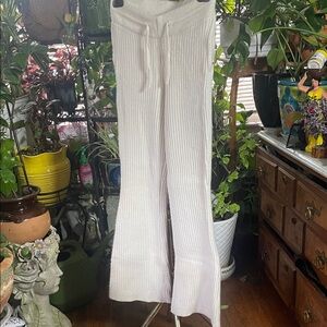 ALO Yoga Cream Ribbed Knit Pants